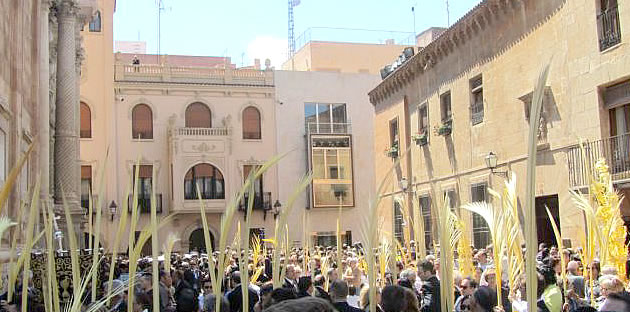 Procesión de las Palmas Blancas - Elche